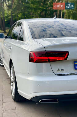 Седан Audi A6 2015 в 