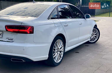Седан Audi A6 2015 в 