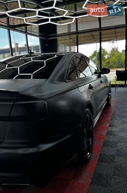 Седан Audi A6 2015 в 