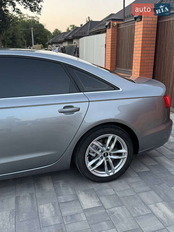 Седан Audi A6 2014 в Измаиле
