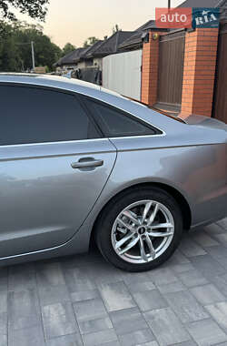 Седан Audi A6 2014 в 