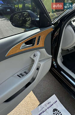 Седан Audi A6 2012 в 