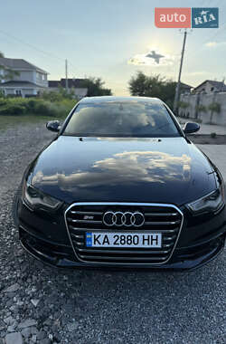 Седан Audi A6 2013 в 