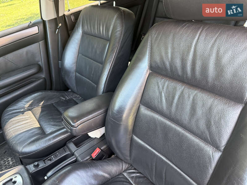 Универсал Audi A6 2003 в Ратным