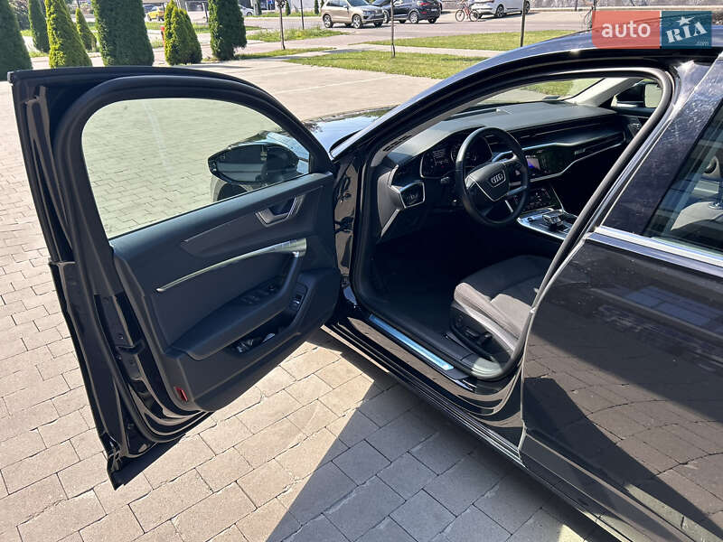 Седан Audi A6 2021 в Чопе