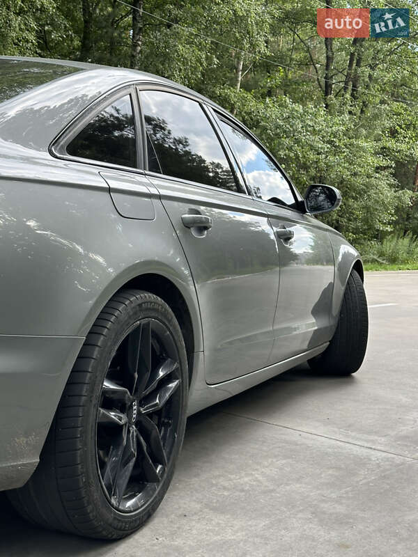 Седан Audi A6 2013 в Славуті