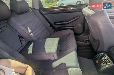 Универсал Audi A6 2001 в 