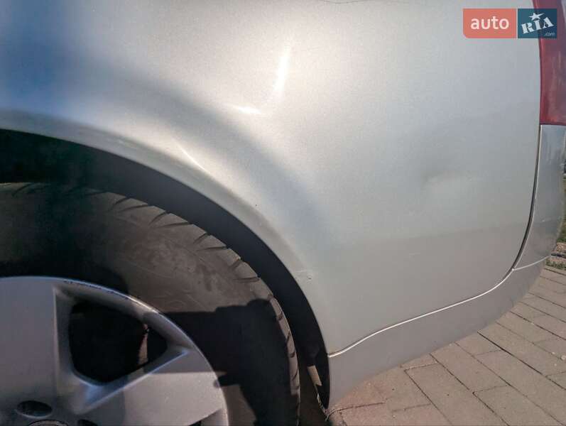 Универсал Audi A6 2001 в Киеве