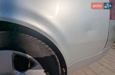 Универсал Audi A6 2001 в 