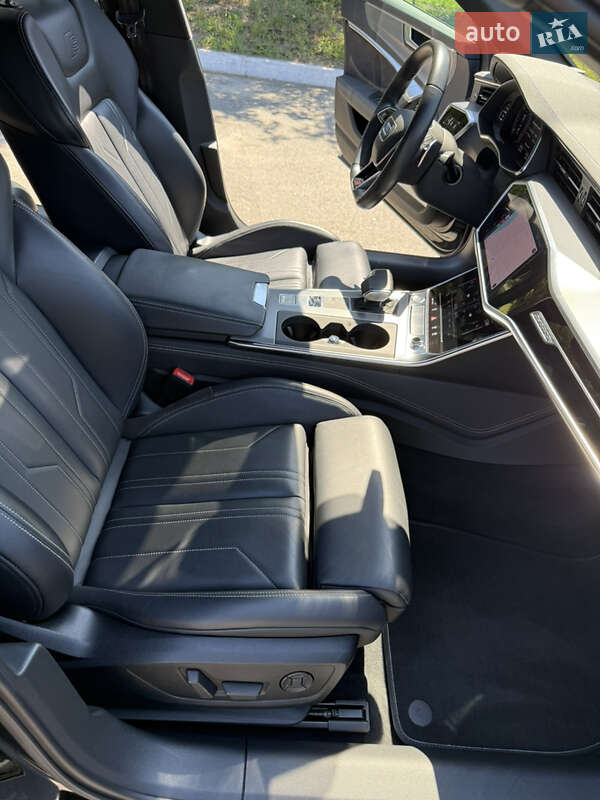 Седан Audi A6 2018 в Киеве