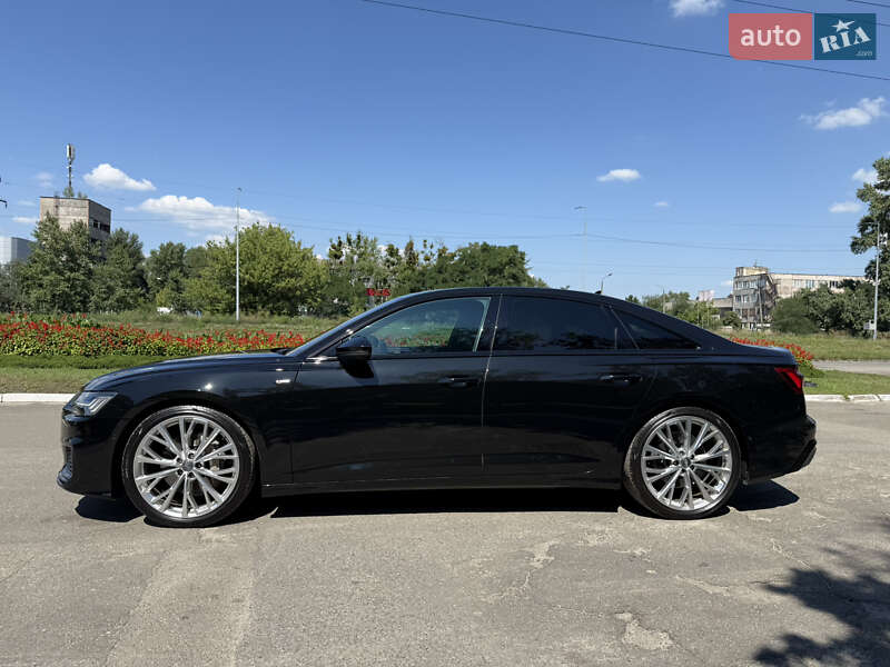 Седан Audi A6 2018 в Киеве