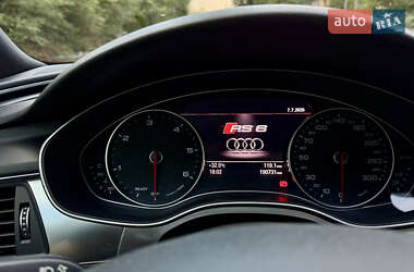 Седан Audi A6 2015 в 