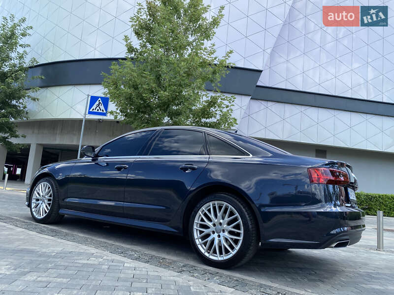 Седан Audi A6 2018 в Киеве