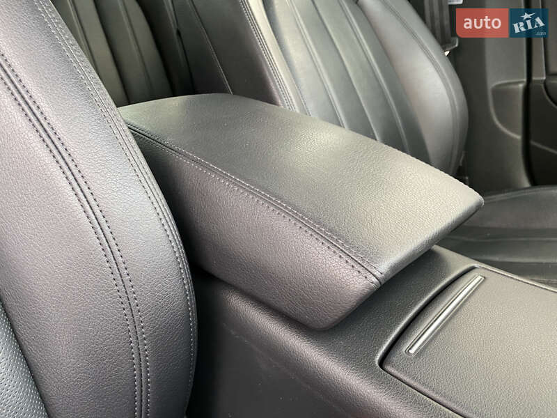 Седан Audi A6 2018 в Киеве