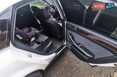 Седан Audi A6 1997 в 