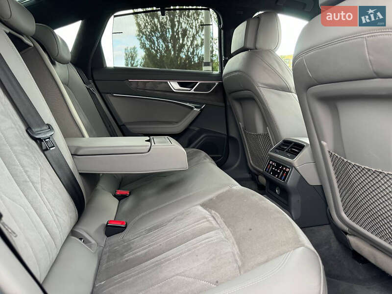 Седан Audi A6 2019 в Днепре