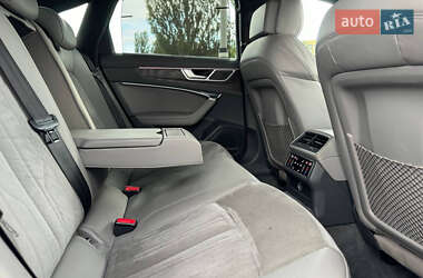Седан Audi A6 2019 в 