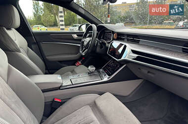 Седан Audi A6 2019 в 