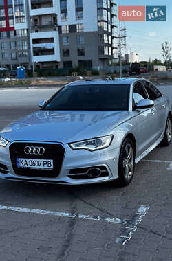 Седан Audi A6 2012 в 
