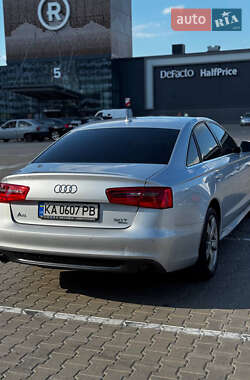 Седан Audi A6 2012 в 