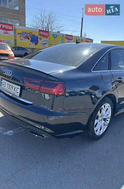 Седан Audi A6 2016 в 