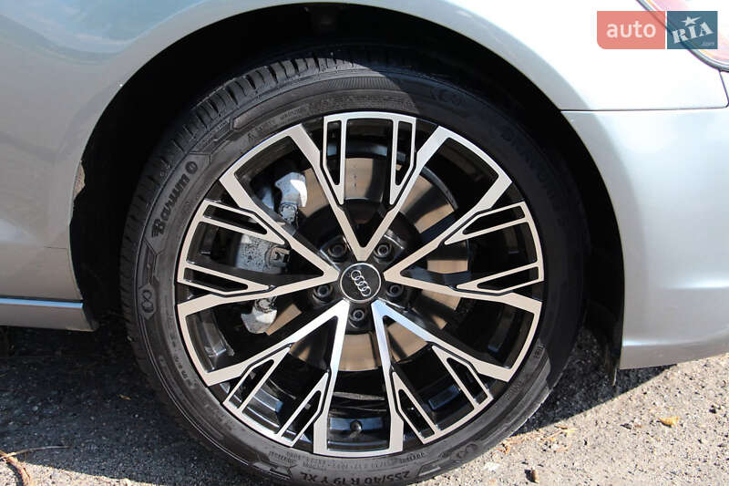 Седан Audi A6 2013 в Монастырище