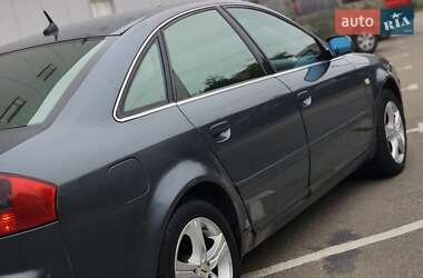 Седан Audi A6 2002 в 