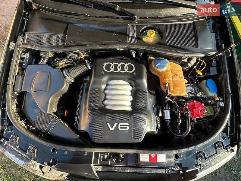 Седан Audi A6 2001 в Лебедине