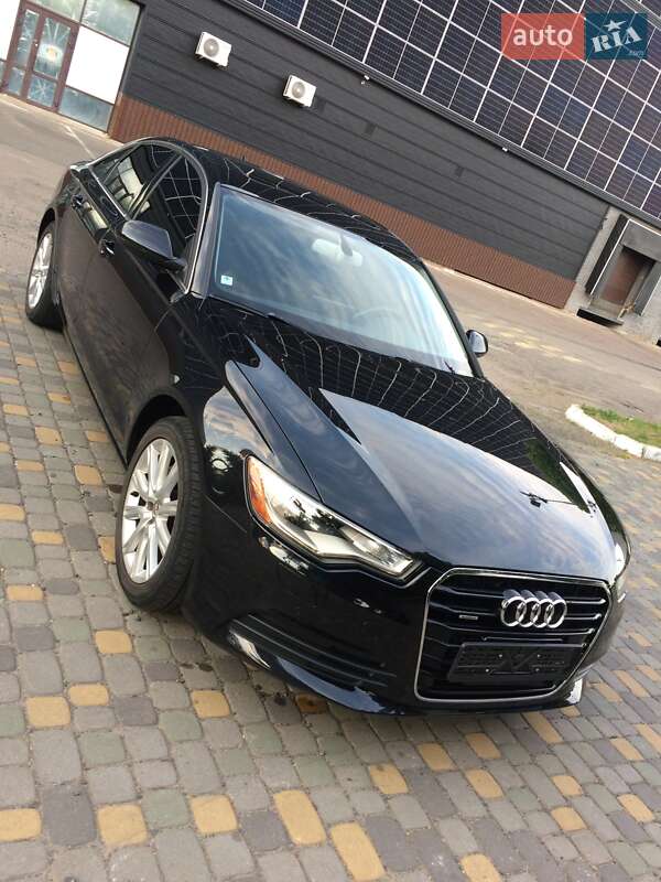 Седан Audi A6 2012 в Луцке