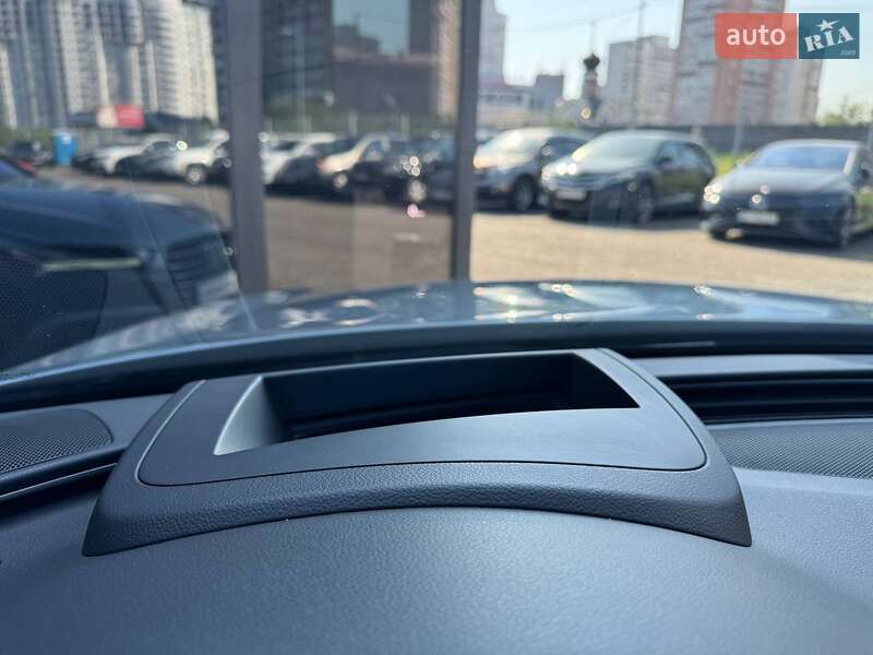 Седан Audi A6 2016 в Киеве