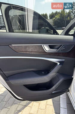 Седан Audi A6 2019 в 