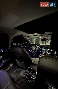 Седан Audi A6 2019 в 