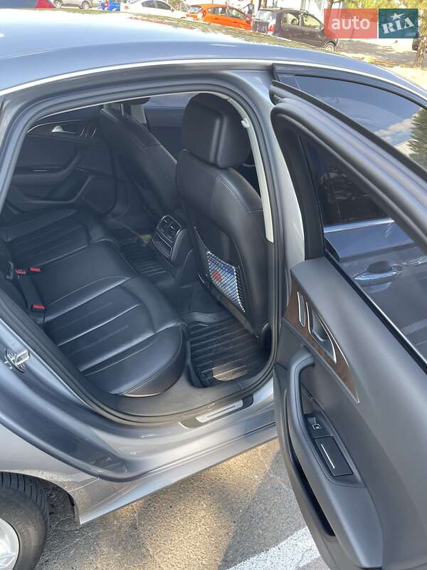 Седан Audi A6 2015 в Николаеве