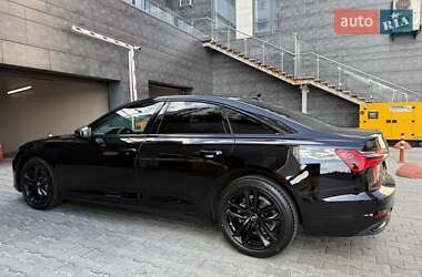 Седан Audi A6 2023 в 