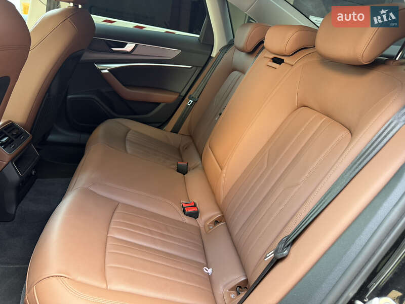 Седан Audi A6 2023 в Киеве