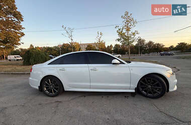 Седан Audi A6 2015 в 