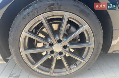 Седан Audi A6 2016 в 