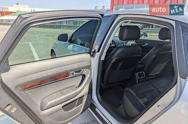 Седан Audi A6 2010 в 