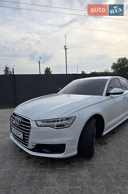 Седан Audi A6 2015 в 