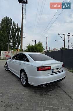 Седан Audi A6 2015 в 