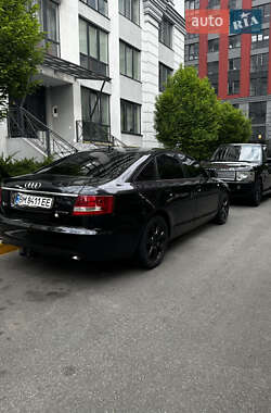 Седан Audi A6 2004 в 