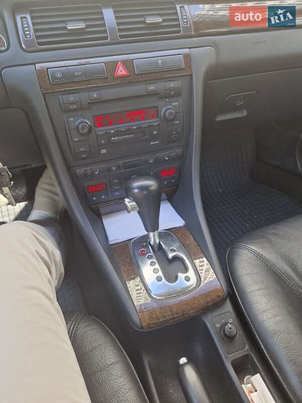 Седан Audi A6 2003 в Киеве