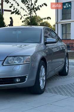 Седан Audi A6 2004 в 