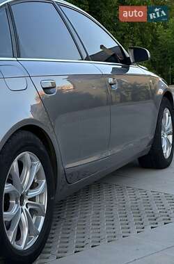 Седан Audi A6 2004 в 