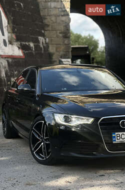 Седан Audi A6 2012 в 