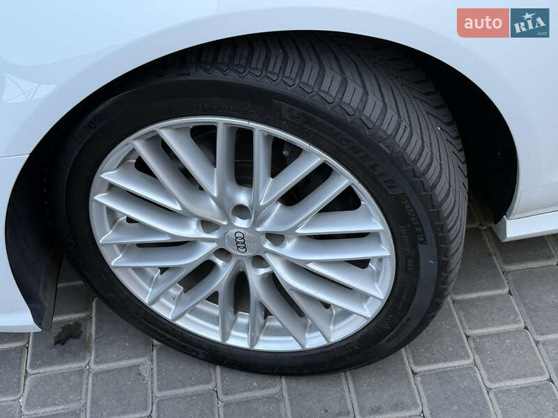 Седан Audi A6 2016 в Одессе