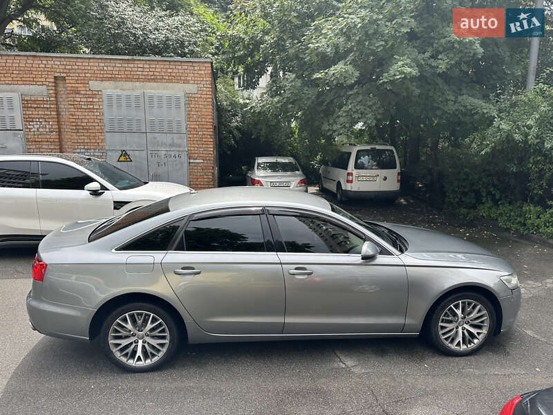 Седан Audi A6 2012 в Киеве