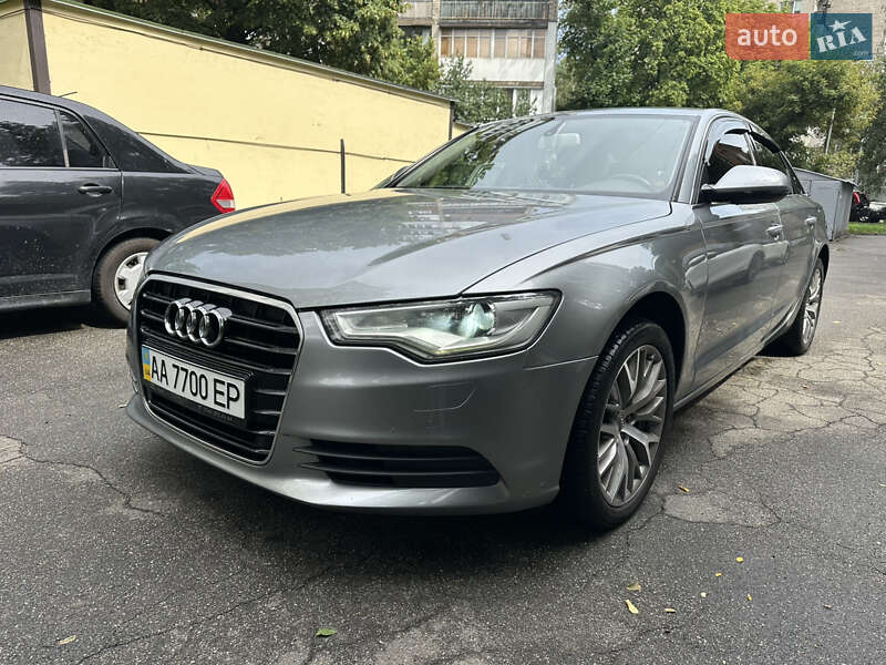 Седан Audi A6 2012 в Киеве