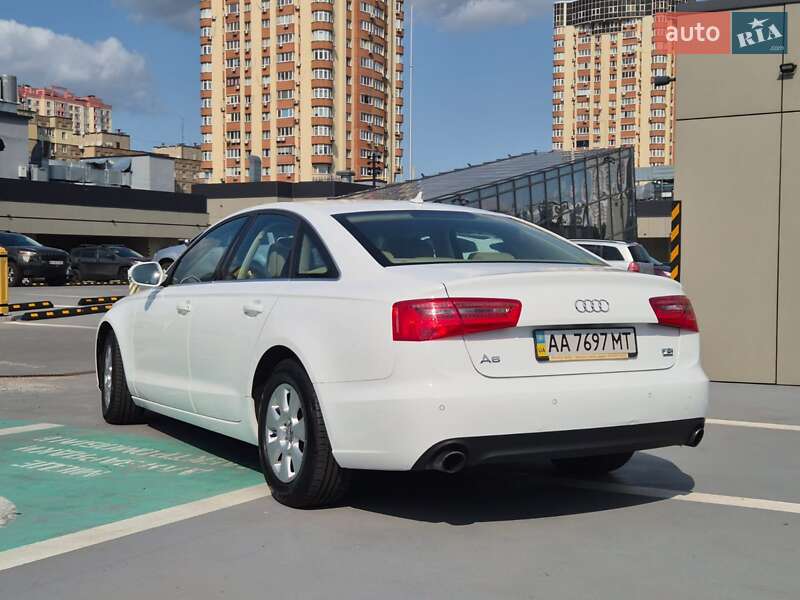 Седан Audi A6 2013 в Киеве