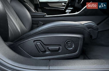 Универсал Audi A6 2019 в 